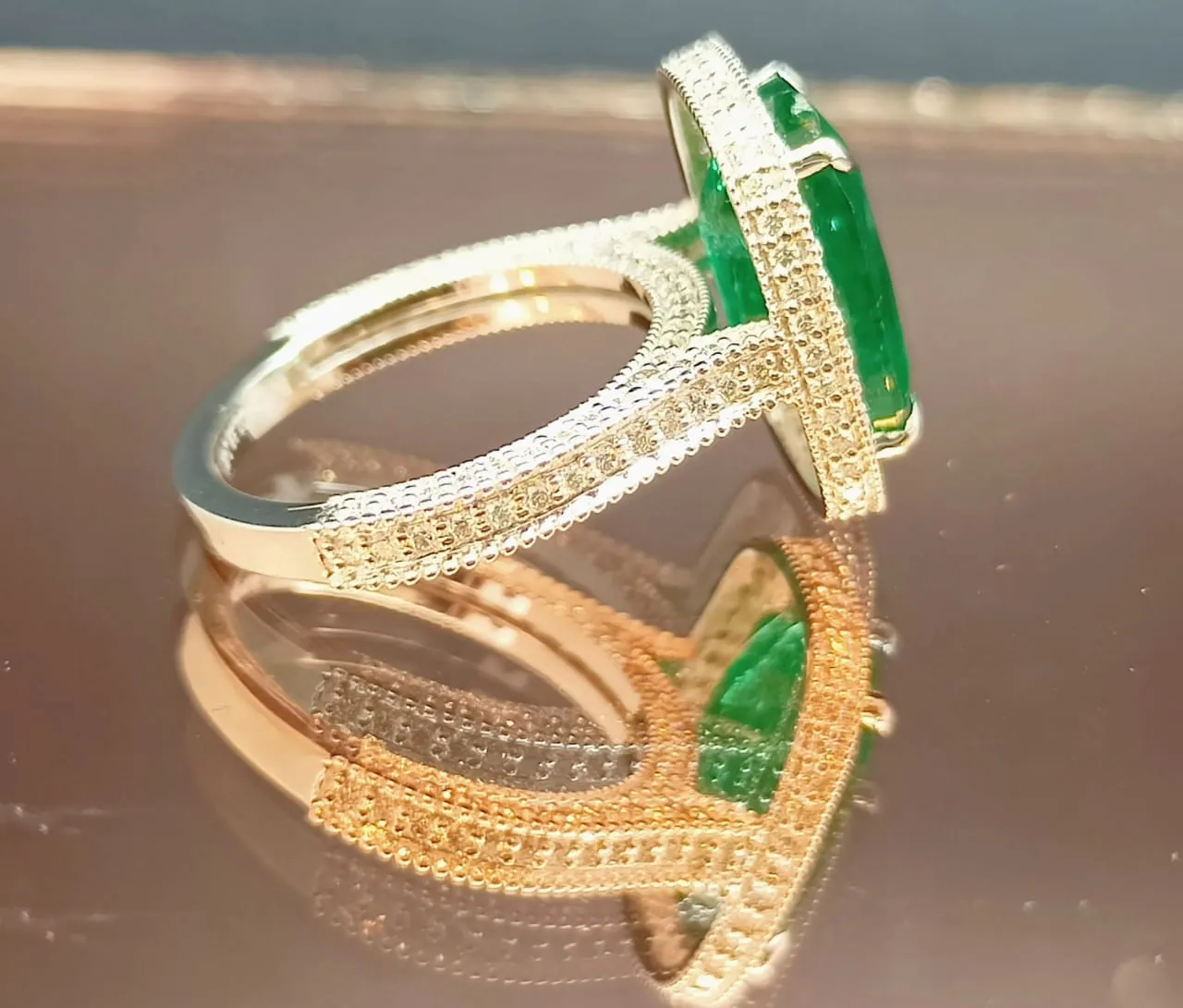 EMERALD QUEEN RING AD NO. 2167