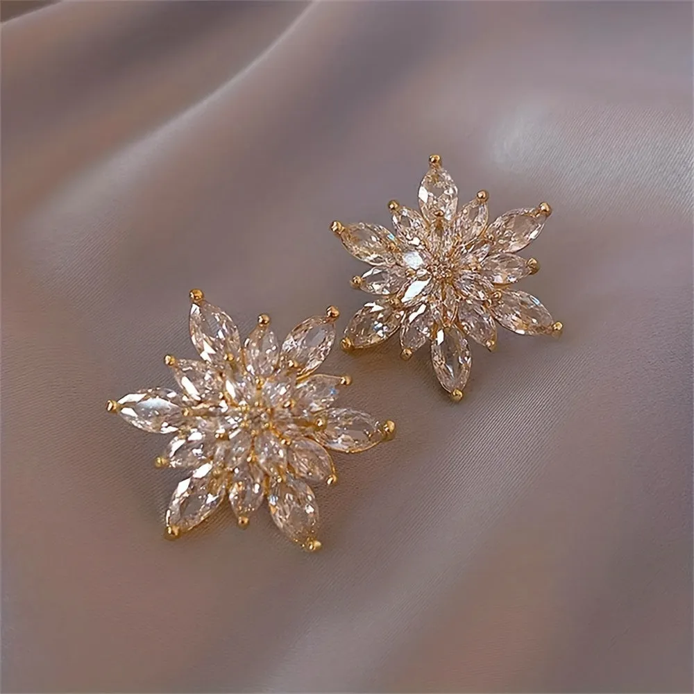 Exquisite Sunflower Stud Earrings Luxurious Sparkle for Romantic Celebrations