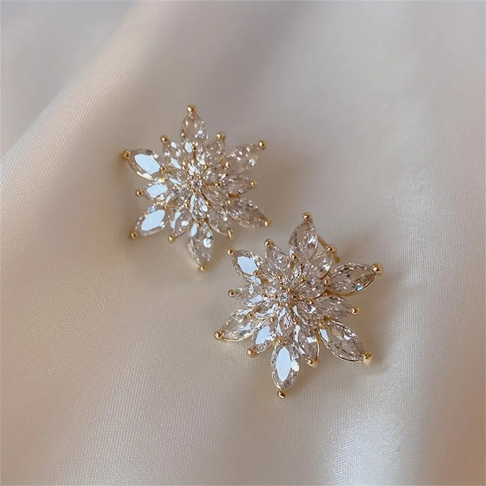 Exquisite Sunflower Stud Earrings Luxurious Sparkle for Romantic Celebrations