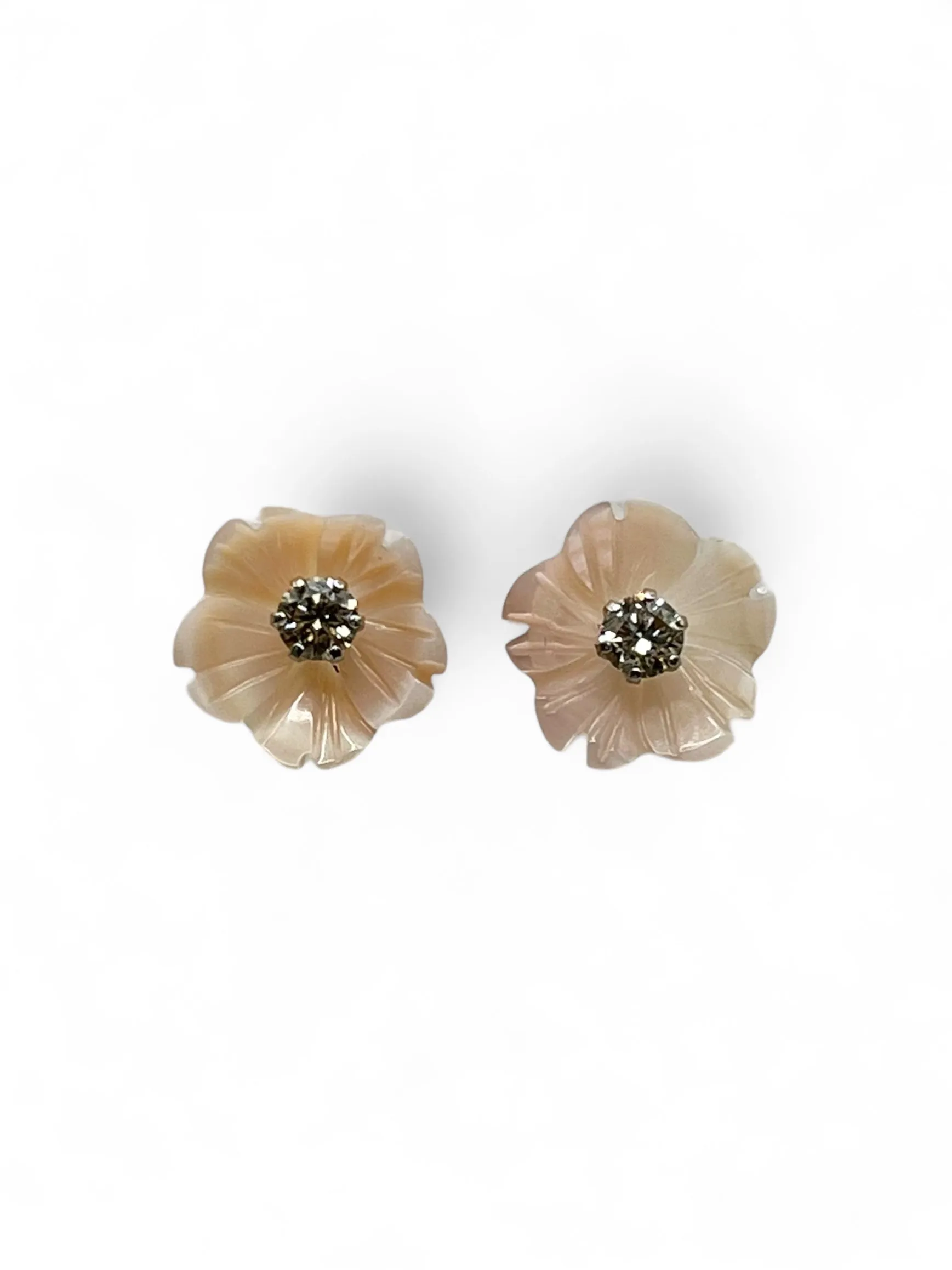 LIGHT PINK STUD EARRINGS