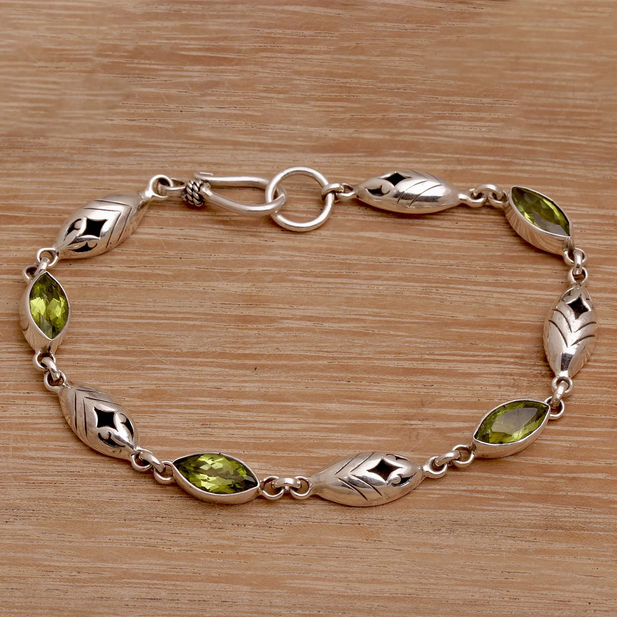 Opulent Nature Balinese Peridot and Sterling Silver Link Bracelet