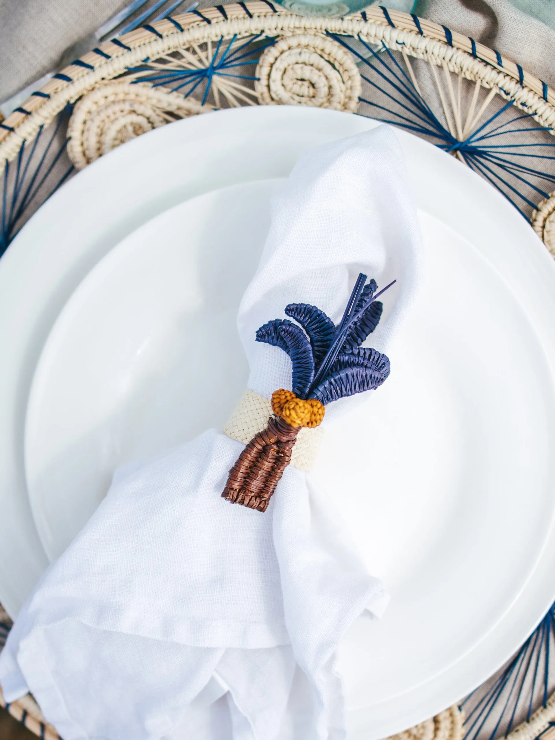 Palmito woven mixed palm tree napkin rings, set of 4