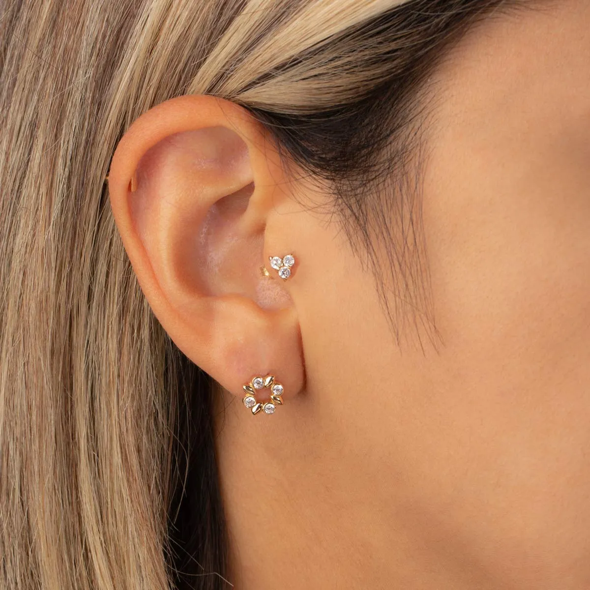 Peoni Stud Earrings