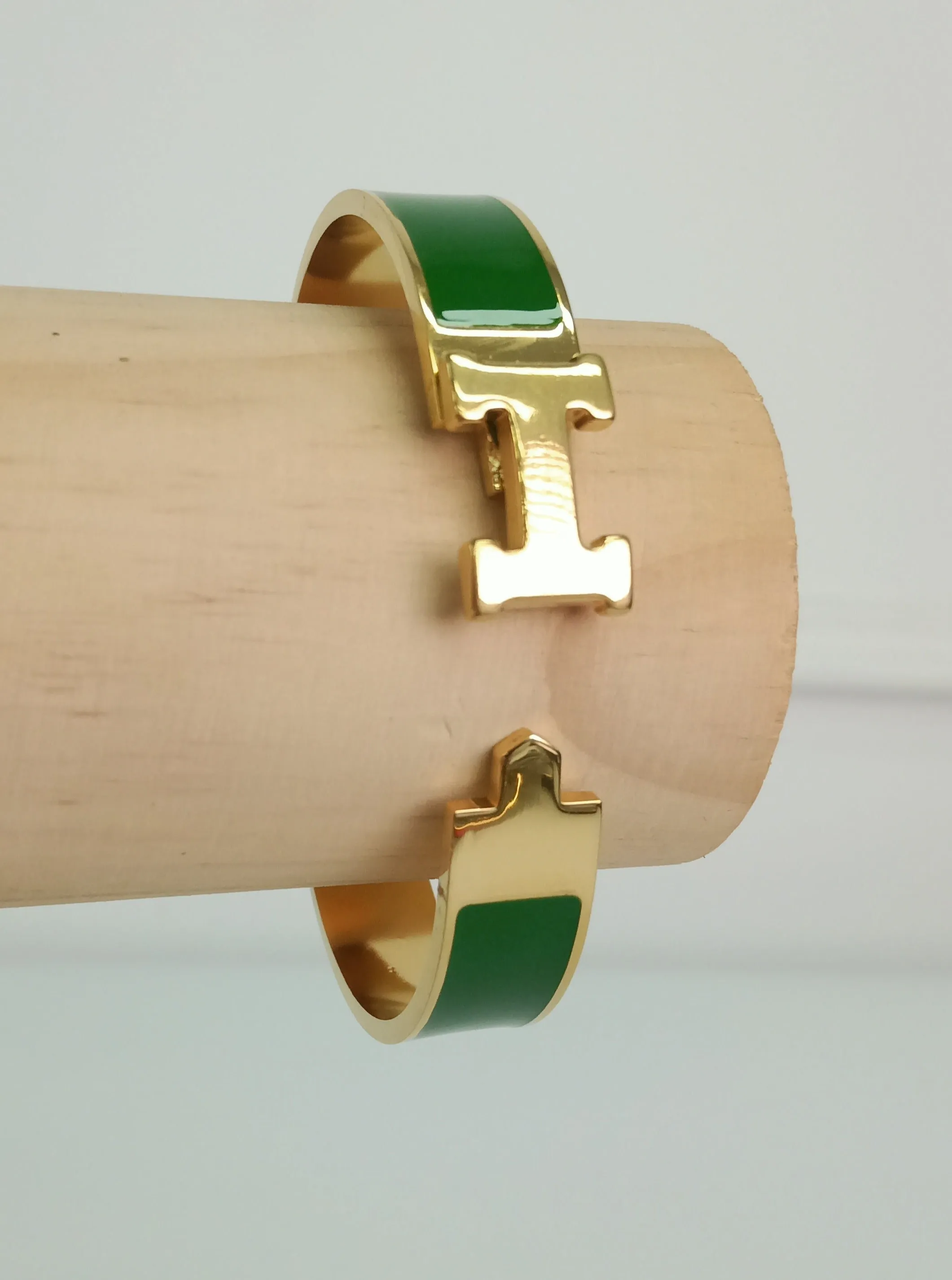 Verdant Elegance Cuff Bracelet