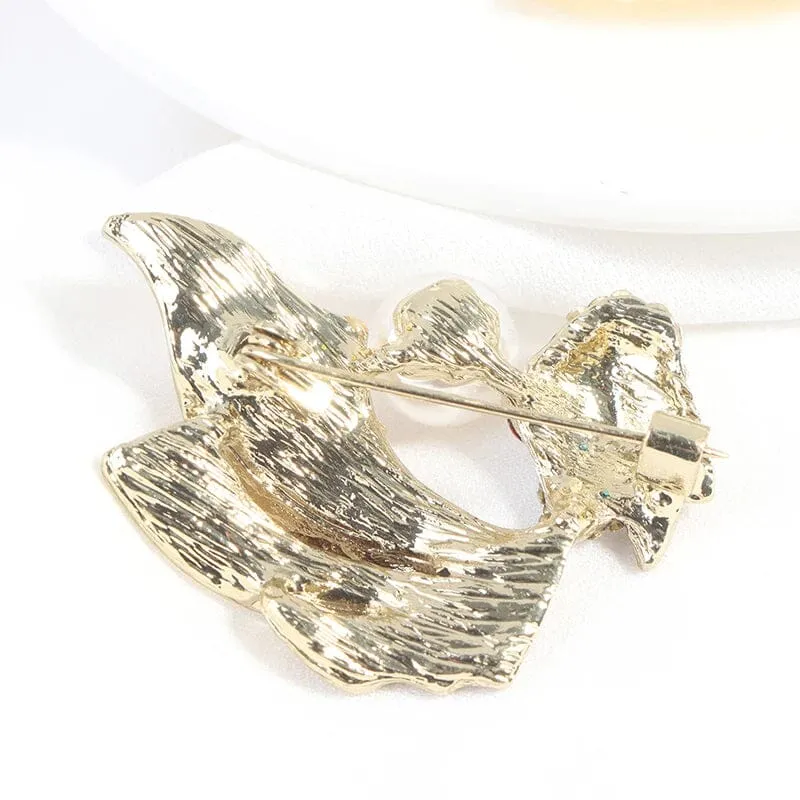 Vintage Rhinestone Brooches | A Shimmering Fashion Statement