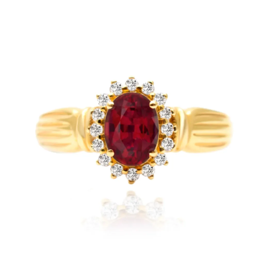 Vintage Ruby Ring in 18K Yellow Gold